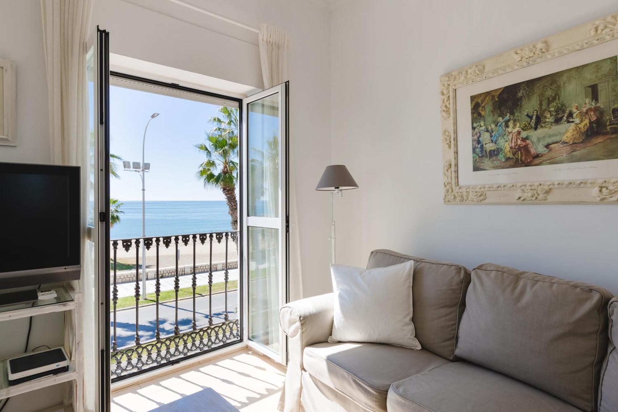 Apartamento Con Encanto En Primera Linea De Playa Málaga Buitenkant foto